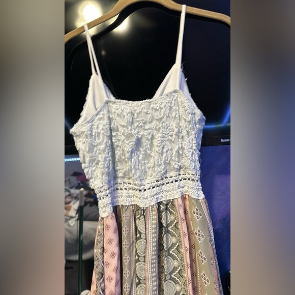 Vine and Valley Dress - Picture 5 of 8